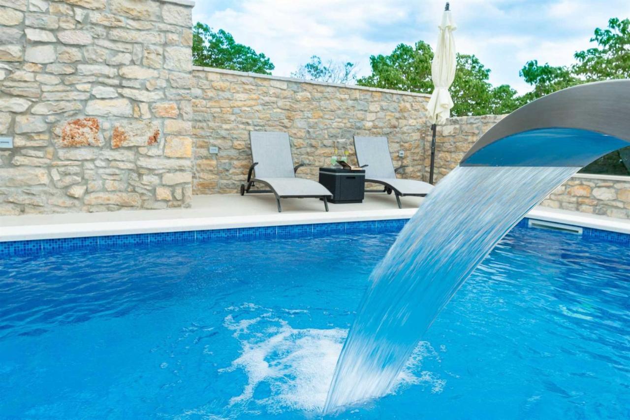 Stone Villa Didovi Snovi With Heated Pool Lisane Ostrovicke Eksteriør billede