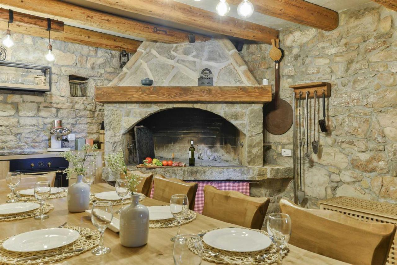 Stone Villa Didovi Snovi With Heated Pool Lisane Ostrovicke Eksteriør billede