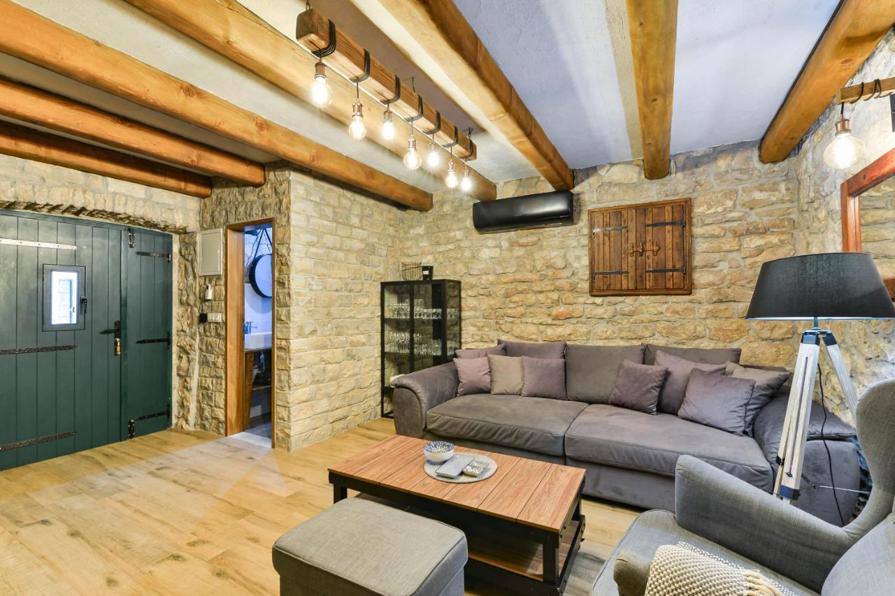 Stone Villa Didovi Snovi With Heated Pool Lisane Ostrovicke Eksteriør billede