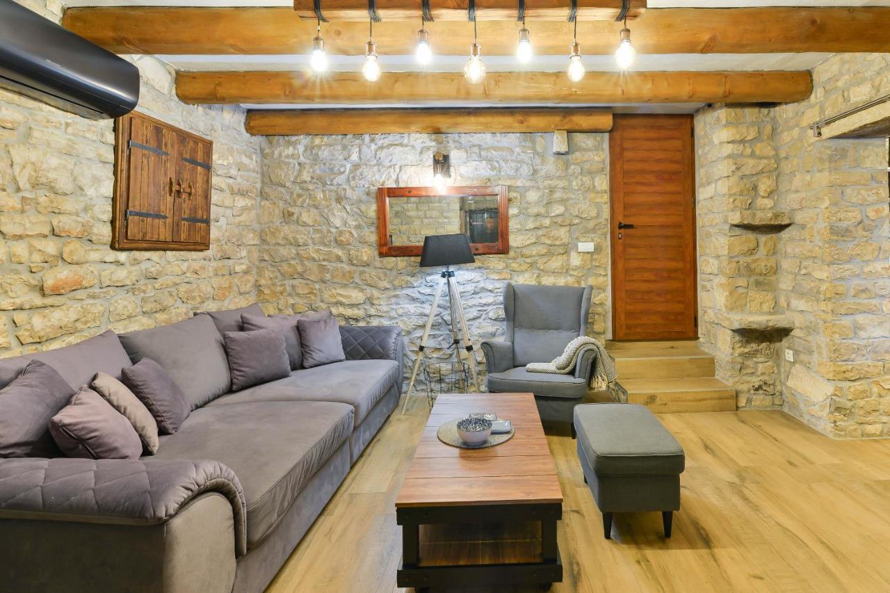 Stone Villa Didovi Snovi With Heated Pool Lisane Ostrovicke Eksteriør billede