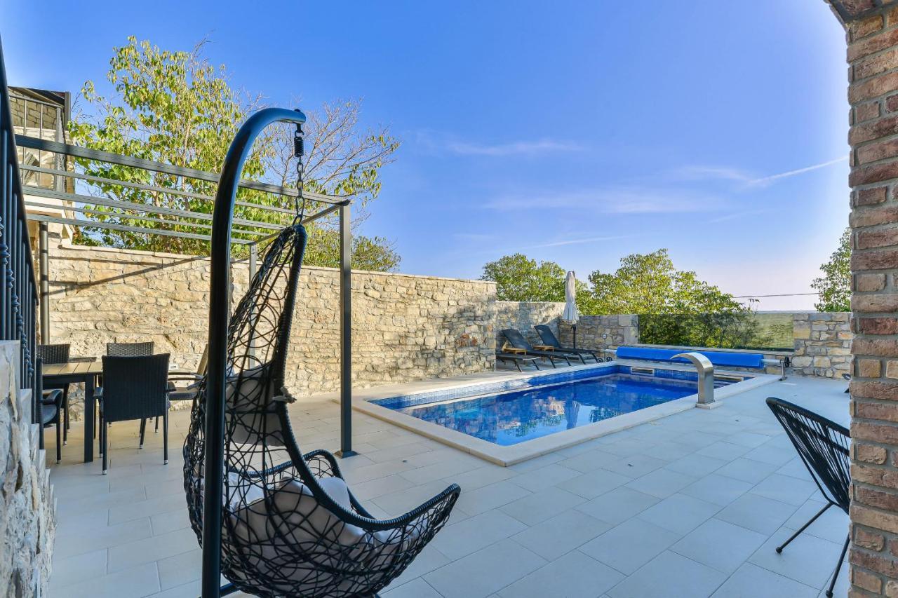 Stone Villa Didovi Snovi With Heated Pool Lisane Ostrovicke Eksteriør billede