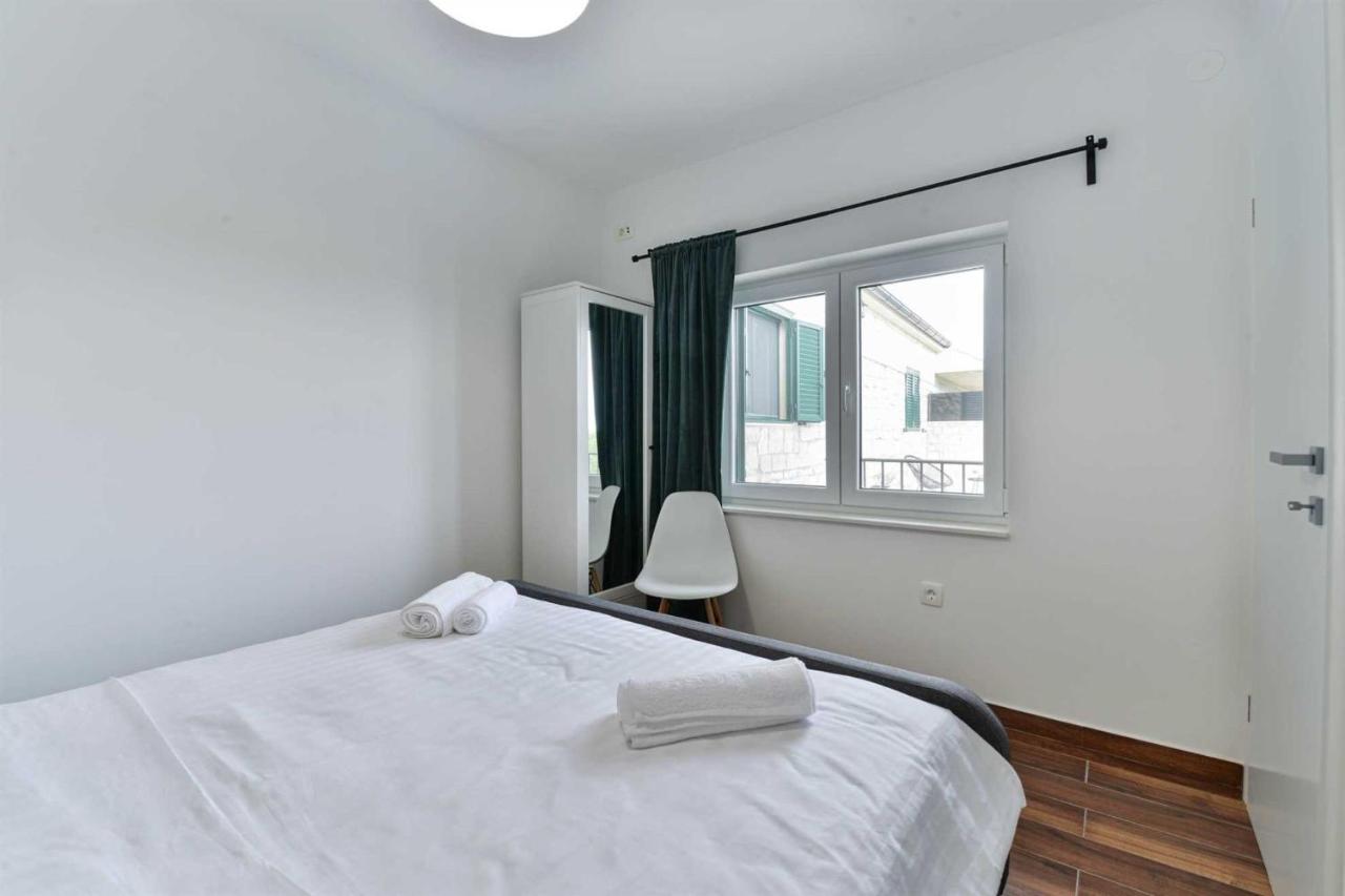 Stone Villa Didovi Snovi With Heated Pool Lisane Ostrovicke Eksteriør billede